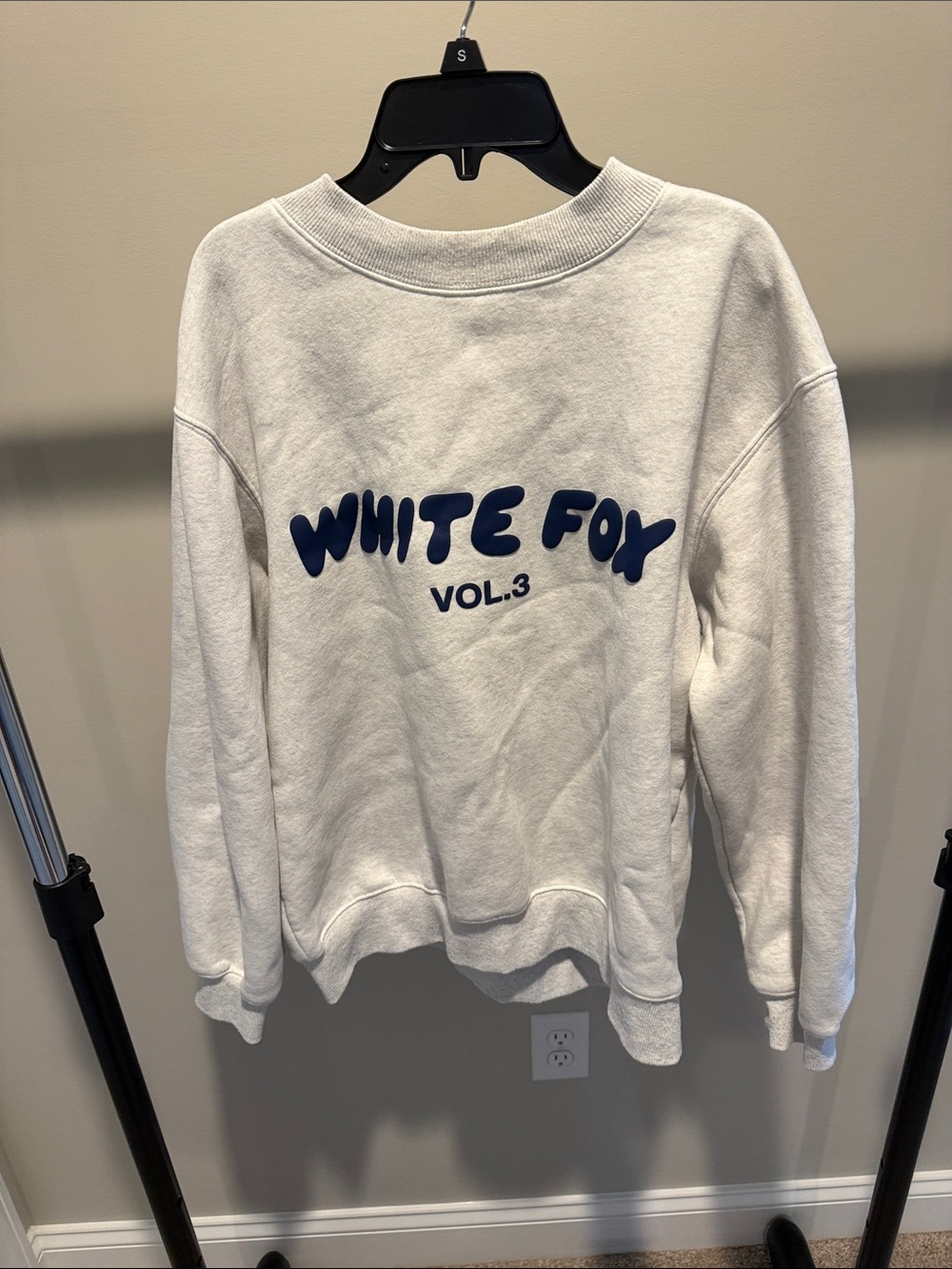 White Fox Boutique Cream Crewneck with Navy Graphic - Picture 1 of 1